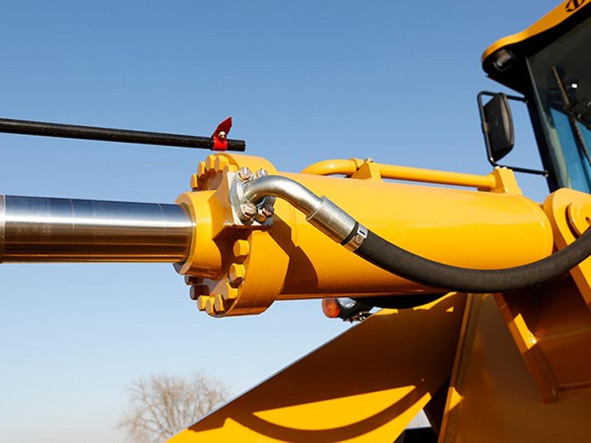 653D - Système hydraulique efficace